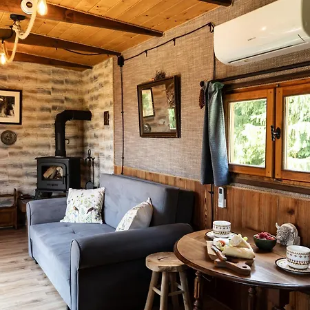 Gypsy Hill & Holiday home
