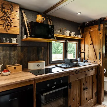 Gypsy Hill & Holiday home