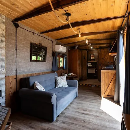 Holiday home Gypsy Hill & *