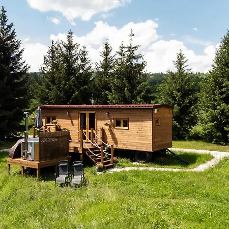 Gypsy Hill & Holiday home